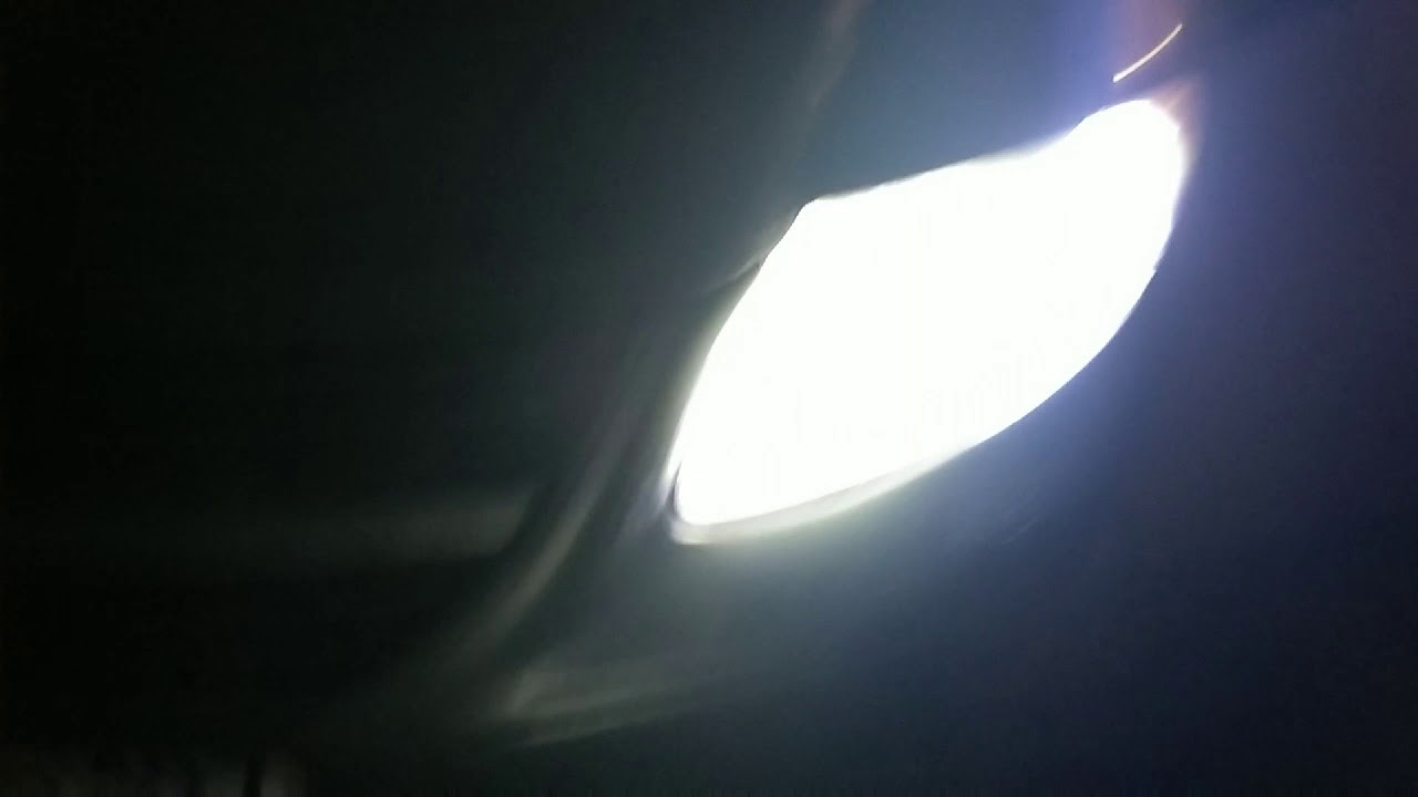 Светодиоды в фары Dodge Caravan IV