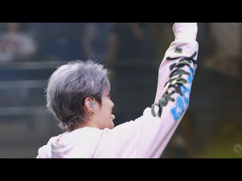 Fancam 鹿晗 Luhan πday Wuhan Concert 12082023 超级冠军 Fancam 鹿晗 Luhan πday Wuhan Concert 12082023 超级冠军