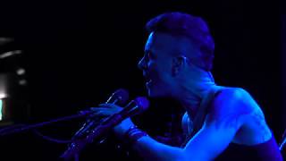 Asaf Avidan – Different Pulses  **LIVE 1\/5-2018** The Study Of Falling Tour