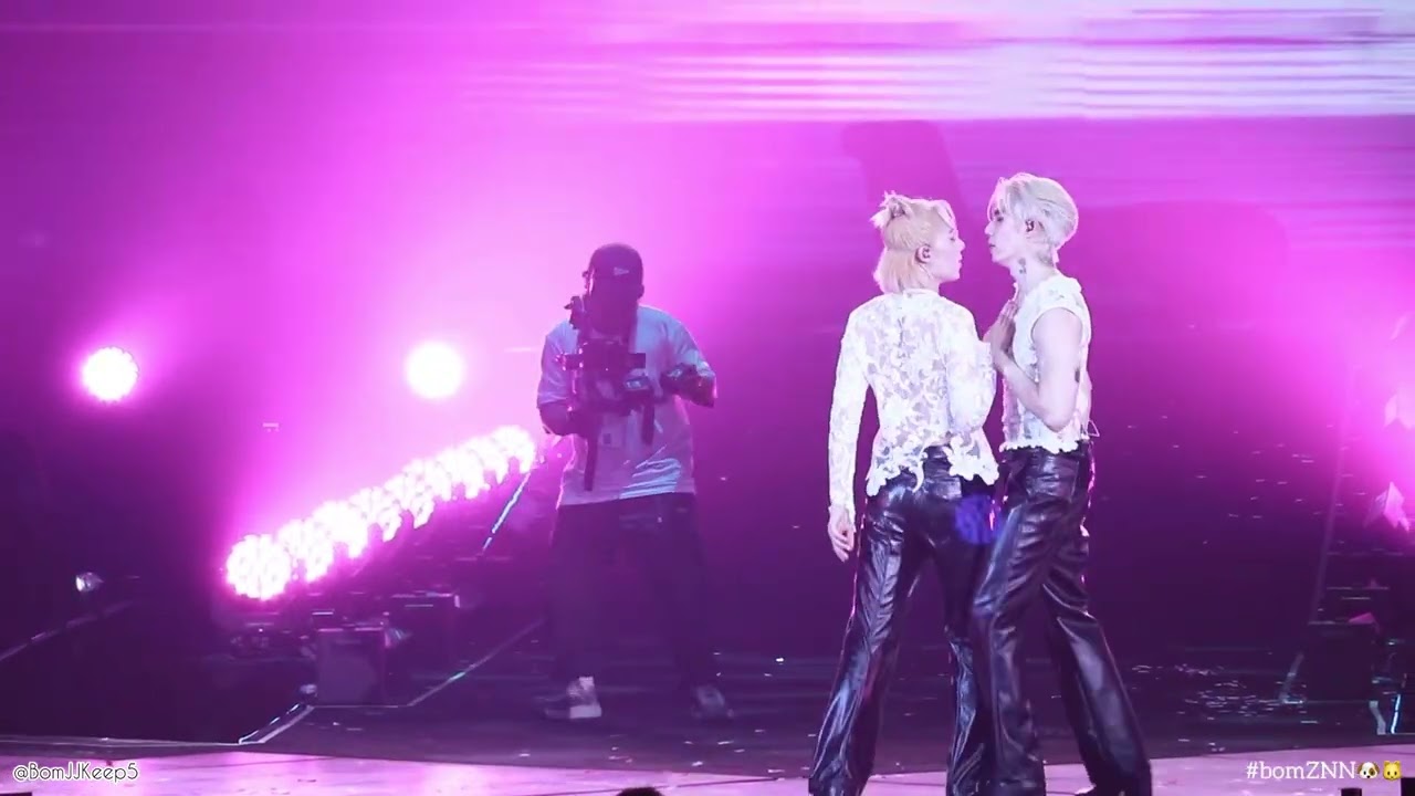 #ZeeNuNew งาน #ZNNCrazyInLoveConcert 251025 เพลง Stuck with U