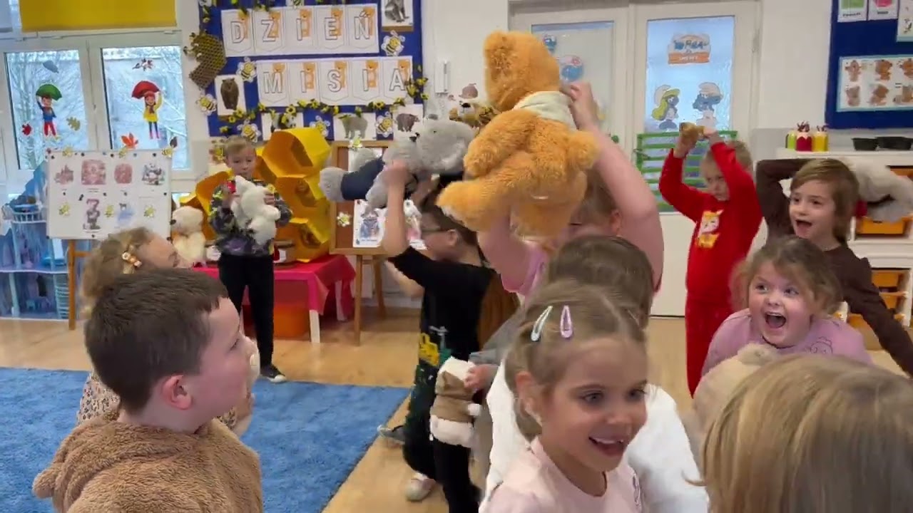 Dzień Pluszowego Misia w grupie Pszczółek