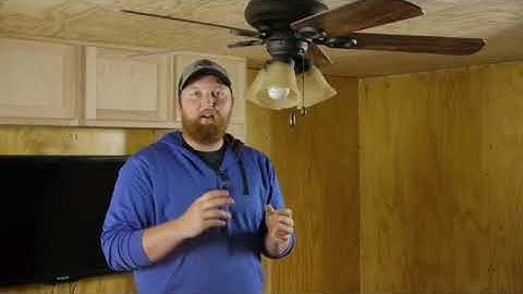 How to Tell What Direction a Ceiling Fan Is Moving