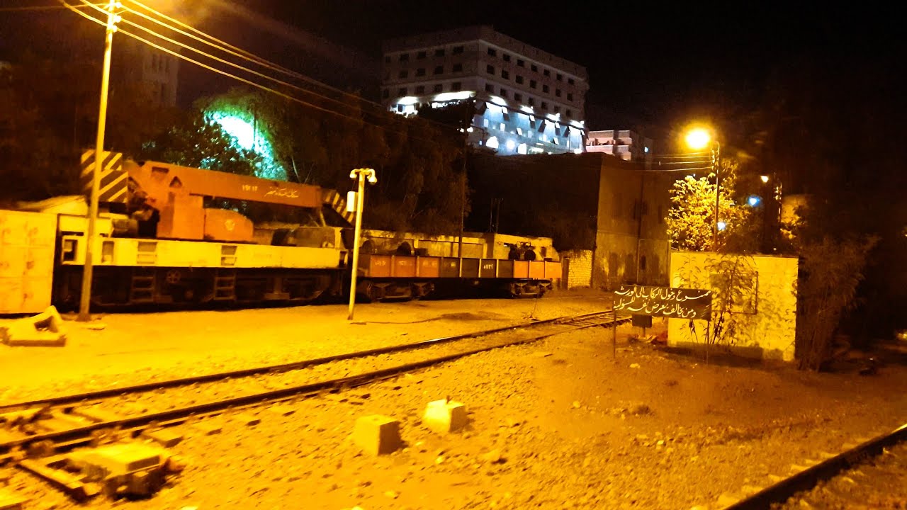 الوصول إلى محطة قطارات المنيا