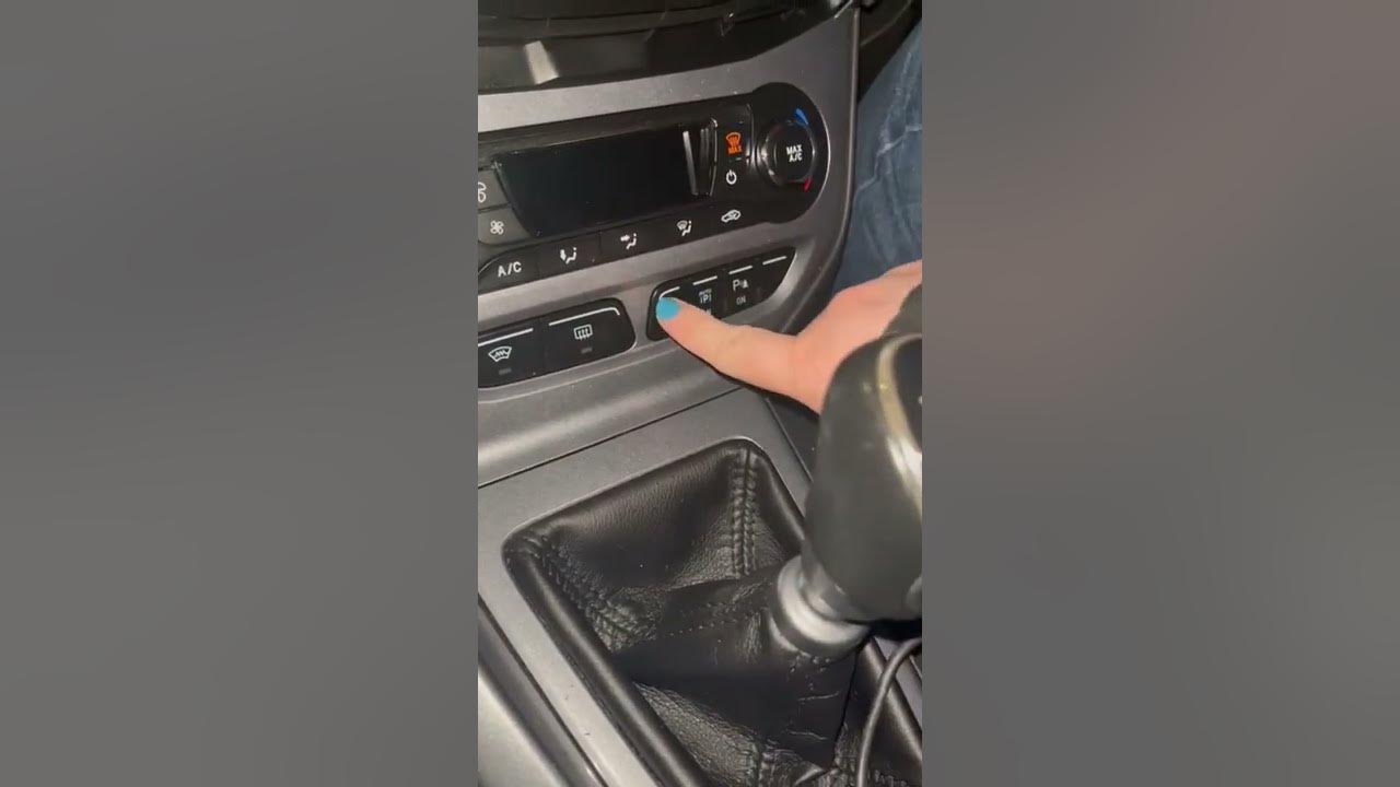 Ford focus stop start - YouTube