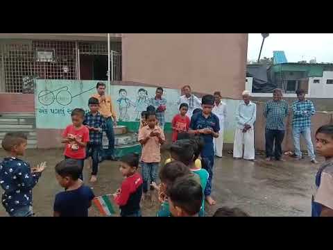 Deshbhakti Geet Veer Banvu Chhe Mare II Ghansar primary school  Singer  Bharatsinh maliwad