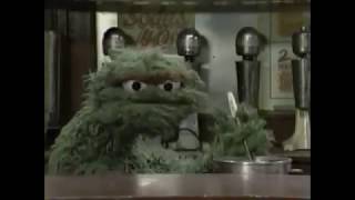 Classic Sesame Street  Oscar Looks For A Job
