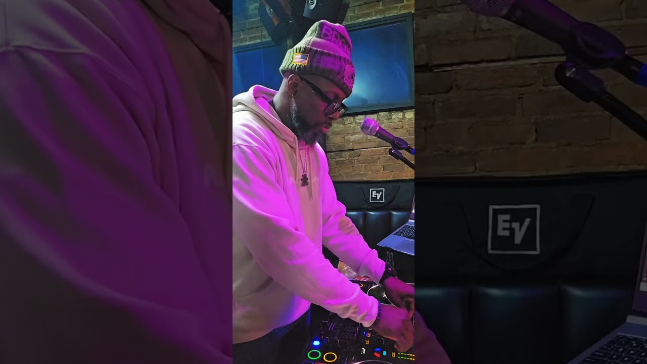 DJ AJ SCRATCH LIVE FROM GOOD VIBES ( FORGOT THE DATE LOL) - YouTube