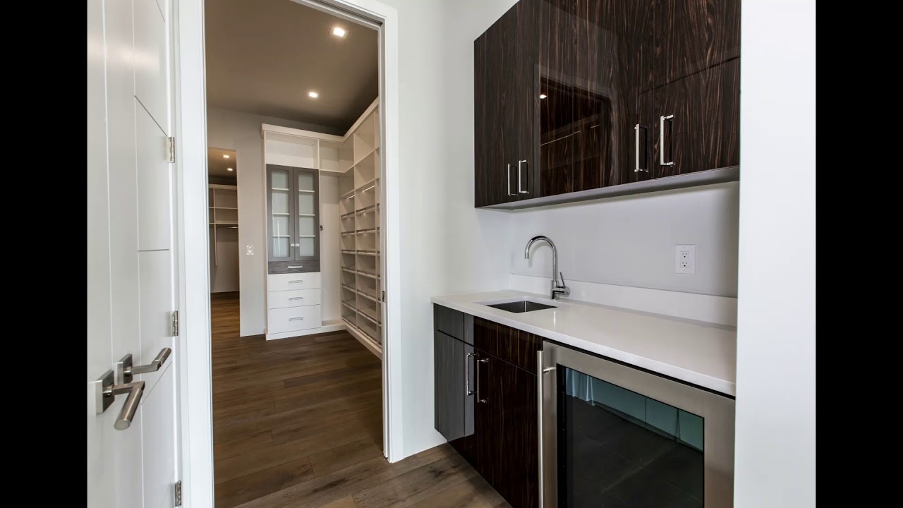 AlliKriste Custom Cabinetry & Design - Tampa Luxury Home with Custom Contemporary Cabinets.