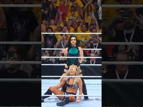 ستيفاني فاكير توجه ضربتها القاضية إلى تيفاني