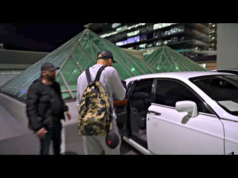 GETTING PICKED UP IN A ROLLS ROYCE IN AUSTRALIA! - GETTING PICKED UP IN A ROLLS ROYCE IN AUSTRALIA!