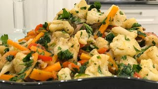 WARM CAULIFLOWER SALAD recipe with carrots and peppers 🫑🥕| Easy vegetarian and vegan Recipe 🥗