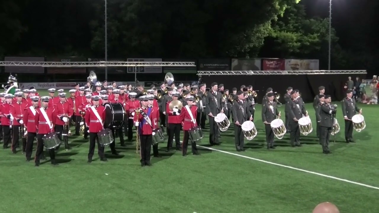 Opmars Finale Taptoe Rhenen op muziek van Fanfare Korps Nationale Reserve