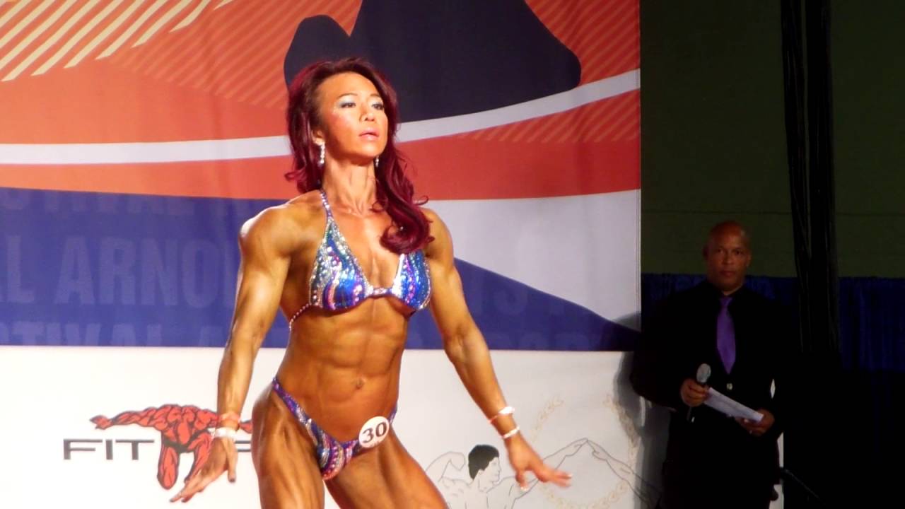 Joan Liew 2016 Arnold Amateur North America Women's Physique Medium Class