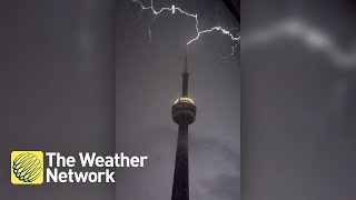 Lightning strikes CN Tower in spectacular fashion