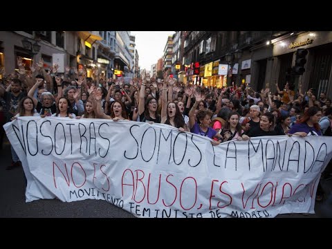 Protests in Spain after 'wolf pack' rape verdict