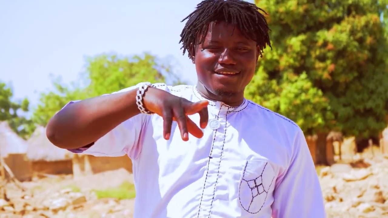 LE BLANC KADIDJA DEN OUTRO CLIP OFFICIEL