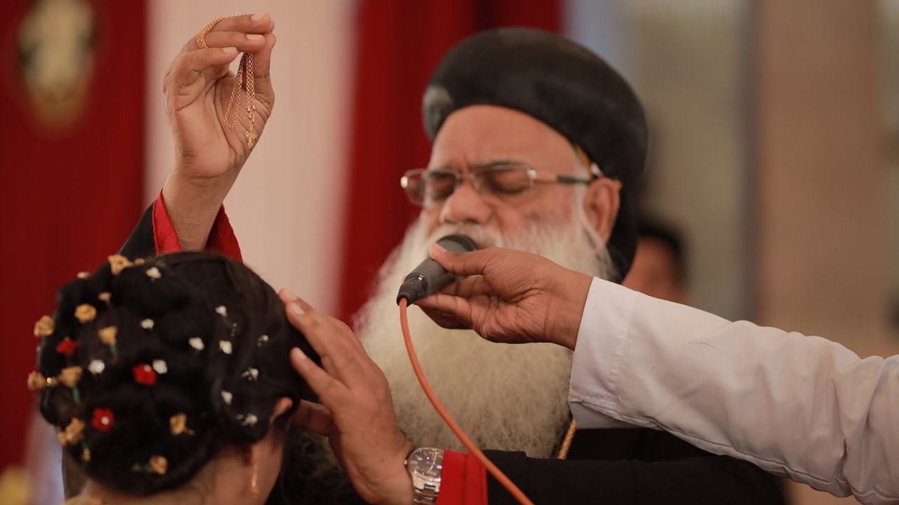 The Blessing of the Crowns | Jevin & Reshma | കിരീടം വാഴ്‌വ് ശുശ്രൂഷ | Desert Chants | Sam Thomas