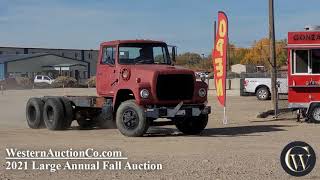 477 • 1970 Ford 8000 • Cab and Chassis