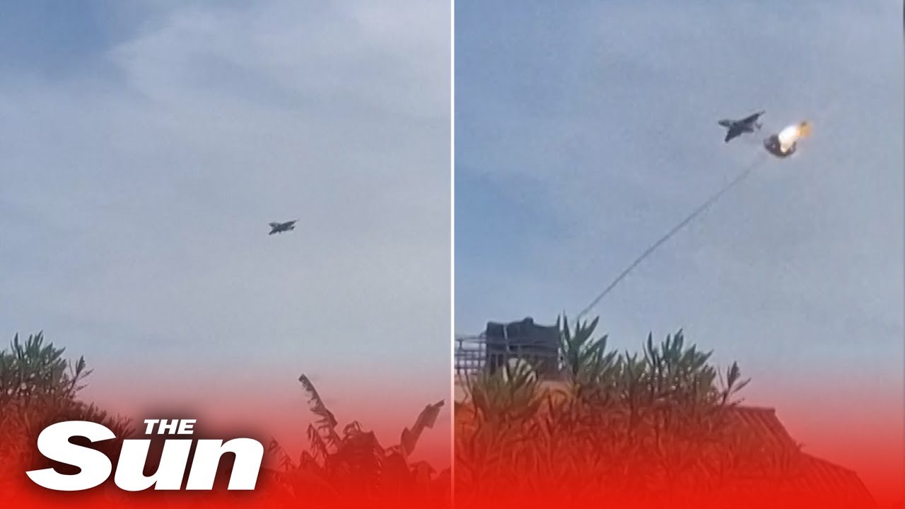 Moment Congolese fighter jet narrowly escapes getting hit by Rwandan missile - YouTube