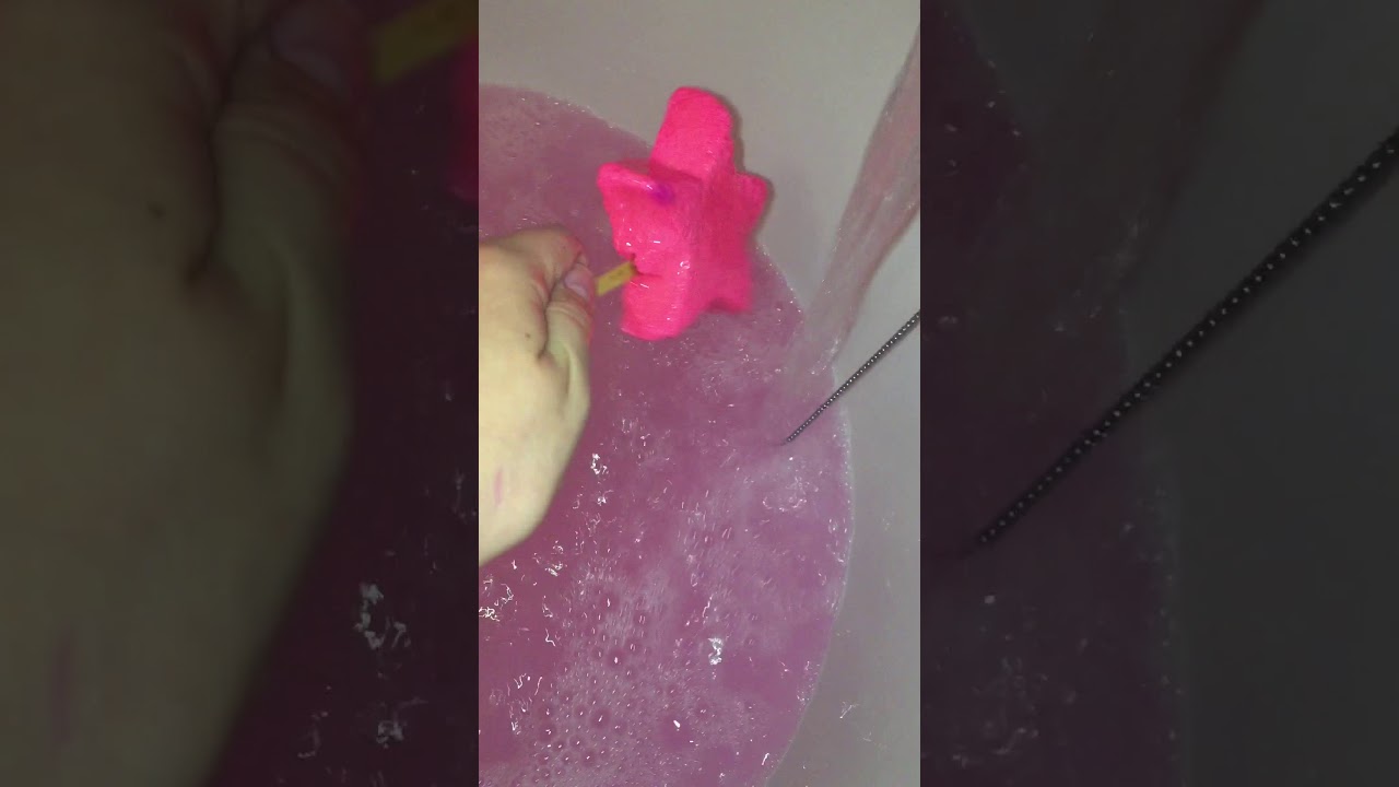 Snow fairy wand🧚🏼‍♀️💗 - Lush bubble bar