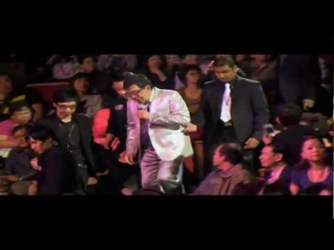 Wu Fung 胡楓: Live Concert in Vancouver 2012 - Greeting the Fans