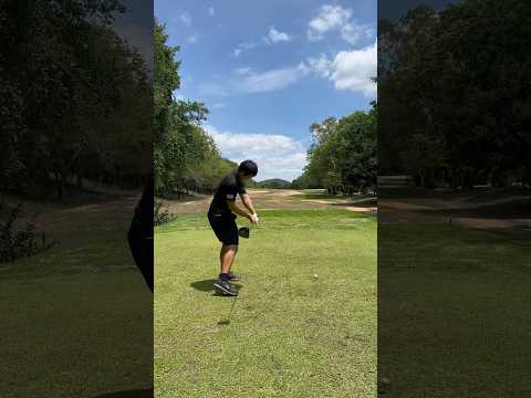 Royal Huahin Golf Course11th at 569yards Par5 into the wind.Driver,3wood,Pitch and Putter