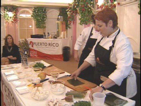 Top Chef Winner Stephanie Izard and Chef Giovanna Huyke Make Tamales de Yuca