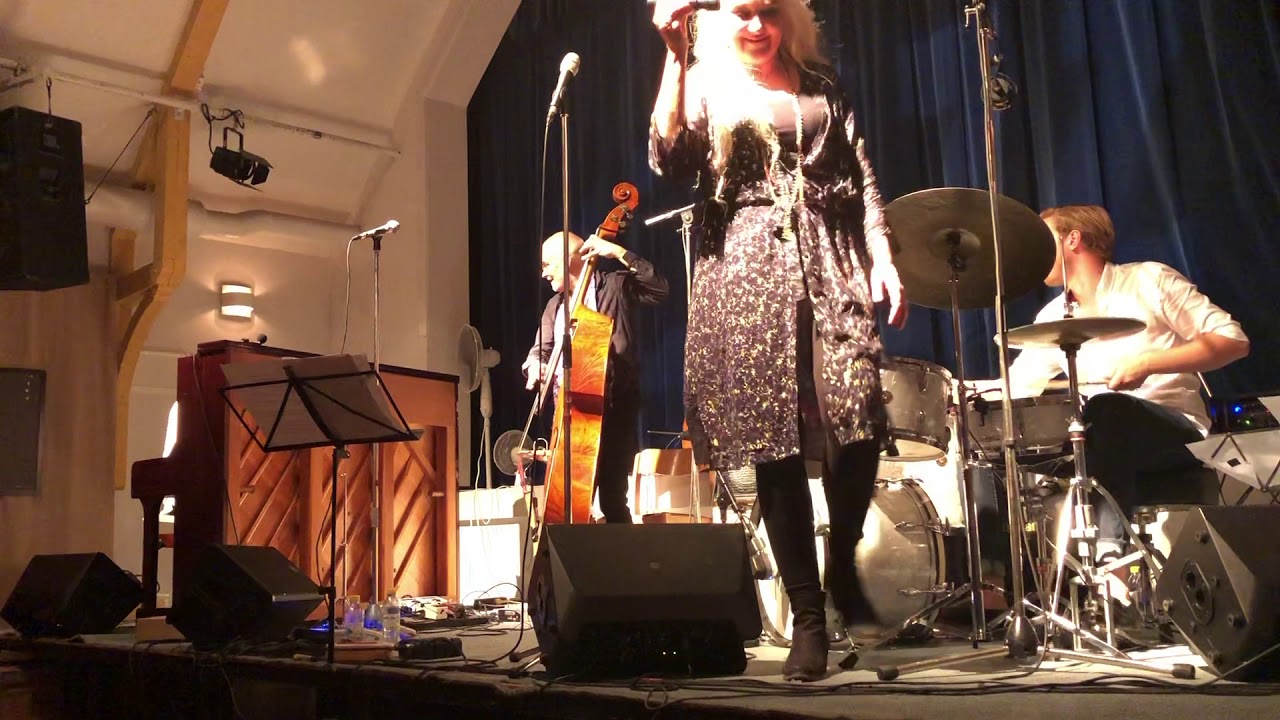 Caecilie Norby, Lars Jansson, Lars Danielsson, Paul Svanberg "Just One Of Those Things"