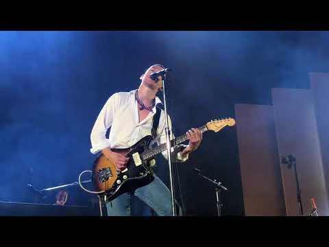 Arctic Monkeys - Dancing Shoes live @ Bill Graham Civic Auditorium, SF - Oct 21, 2018