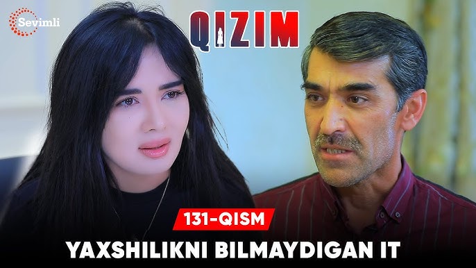 Harbiy kiyimdagi qizning erotik fotosuratlari