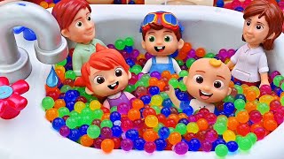 Cocomelon Family:  Play in the ORBEEZ bath | Best Compilation Video