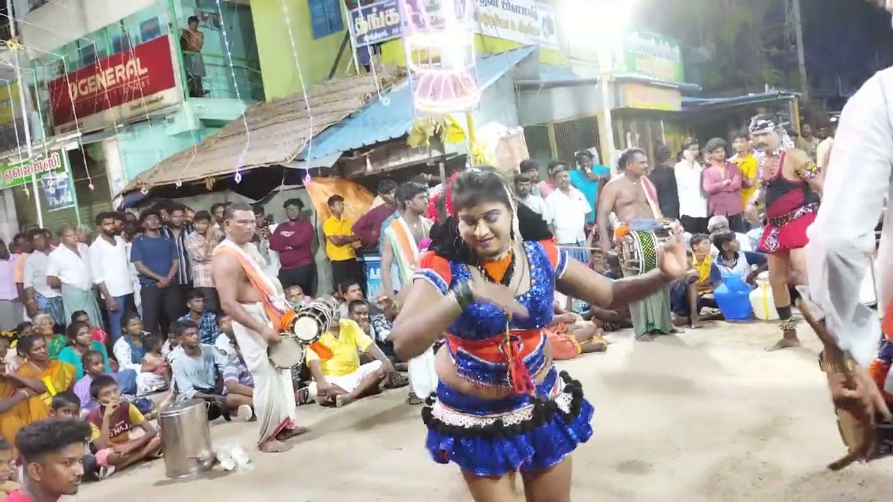 தேவர் சமுதாயம் ( துளசிப்பட்டி ) 6ம் திருவிழாவில் கரகாட்டம் நடைப்பெற்ற போது பதிவு நன்றி நாதன்பிளாஷ்