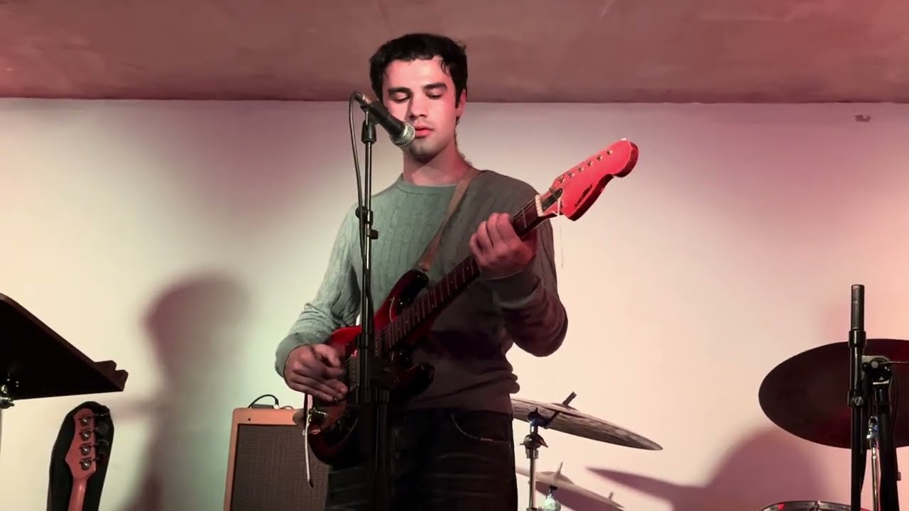 Haydn - Happy (Happy) live at The Rose Hill