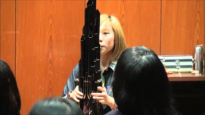 Musician Plays The Super Mario Bros Theme On A 3000 Year Old Instrument
