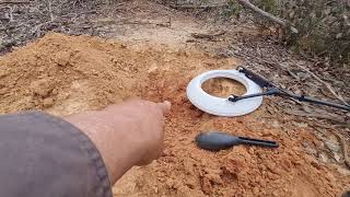 Couple of dig vids with the 8000 on an old patch