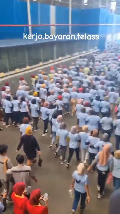 karyawan pabrik hwi jepara bubaran pulang ramai banget