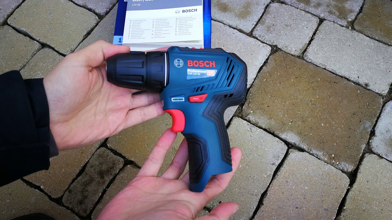 Unpacking / unboxing cordless drill / driver Bosch GSR 12V30