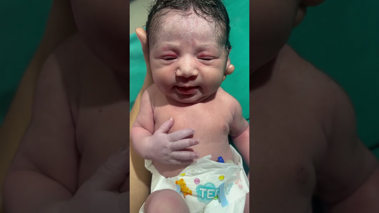 Little Charming Baby First Time Open The Eyes Adorably Newbornbaby Adoreble Cute