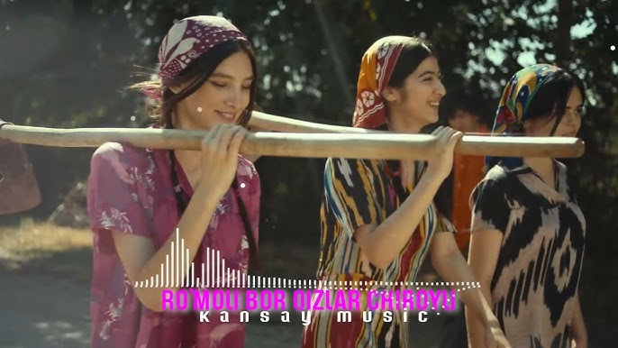 Pantalonlar va taytlarda ayollar ortasidagi jinsiy aloqa