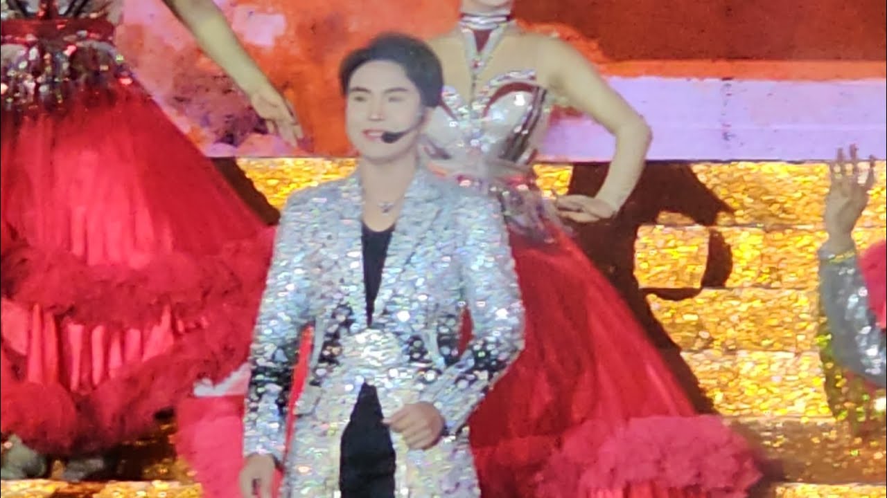 ปลายฟ้าเวอรชั่นผู้นำทีมงานพระเอกวัฒน์ ศิวดล#สาวน้อยลำเพลินโชว์