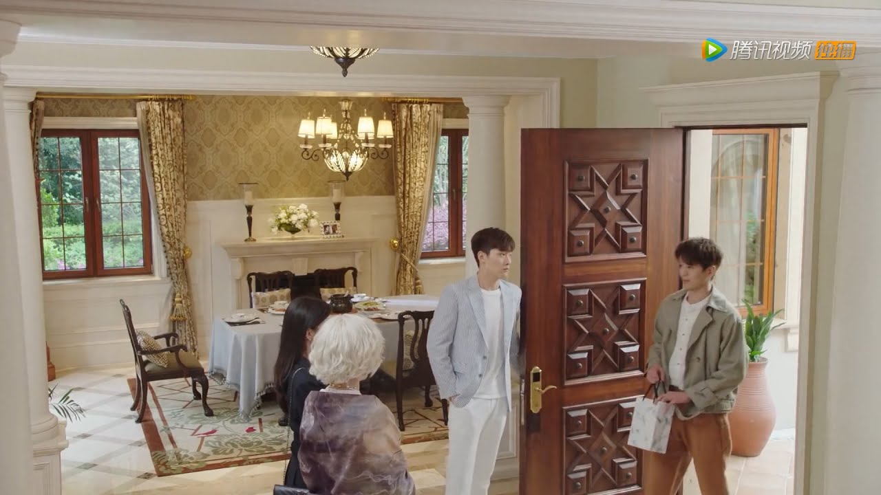 Появился красивый босс и погнался за Цзясинь, Сии наконец завидовал