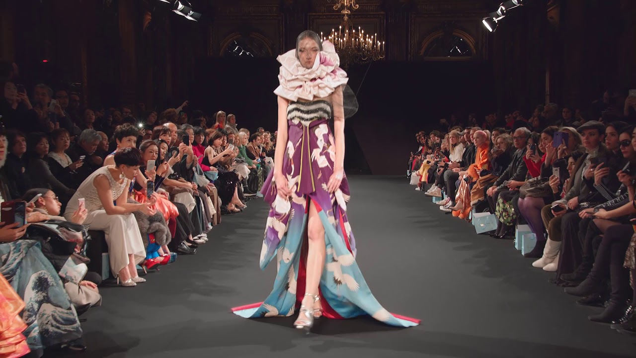 Yumi Katsura 2019 Spring & Summer Couture Collection in Paris