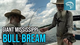Uncle Si' Secret Hot Hole | Bream Bed Fishing | Catch, Clean, Cook