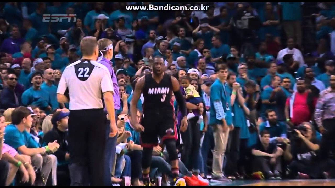 Dwyane Wade against purple Shirt after 8 straight point GAME 6