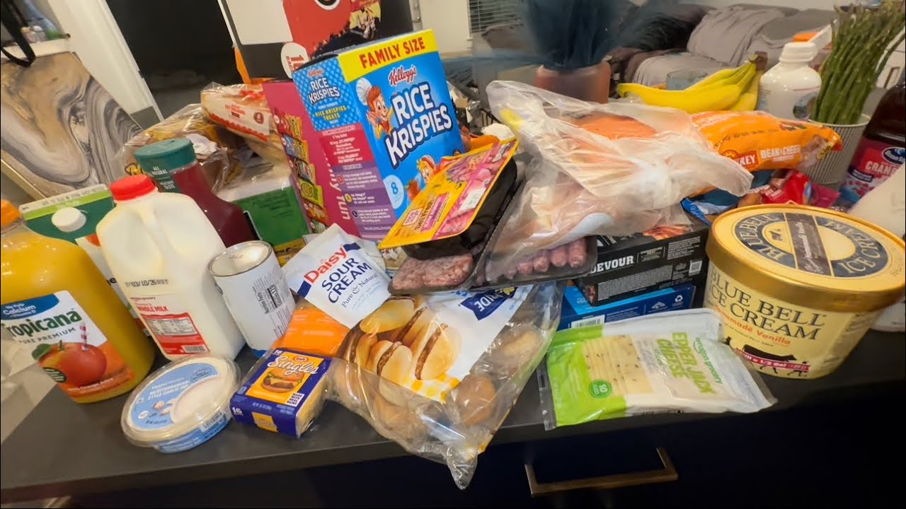 Amazon delivery driver left our groceries in the lobby | Shopping at Aldi | Cooking for myself 