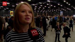 Download Lagu Jehovah's Getuigen zingen voor het laatst in de TT Hall MP3