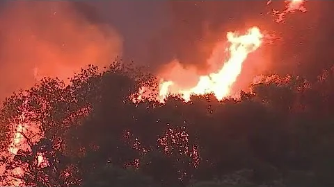 Fire crews contain more of Aero Fire in Calaveras County