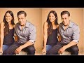 Salman Khan Can&#39;t Stop BLUSING as He Poses with GIRLFRIEND Katrina Kaif For Bharat Movie