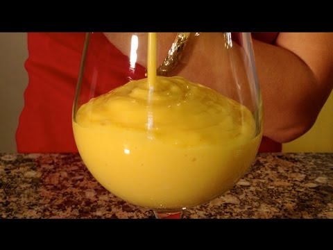 mango-smoothie-mango-yogurt-smoothie-how-to-make-a-mango-yogurt-smoothie-tropical-fruit-smoothie