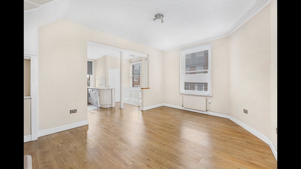 Hoppers Road, London, N21 LETTINGS TO RENT WINCHMORE HILL TWO BEDROOM